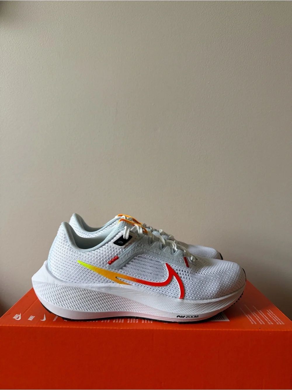 Nike Air Zoom Pegasus 40 White Picante Red DV3854-102 Women’s Size 6